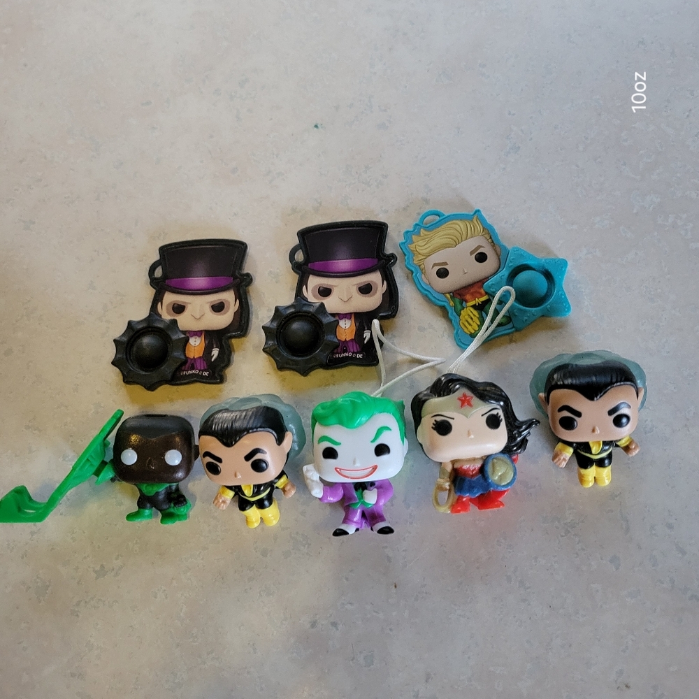 5/$15 Lot Of 8 Funko Kinder Joy Figures